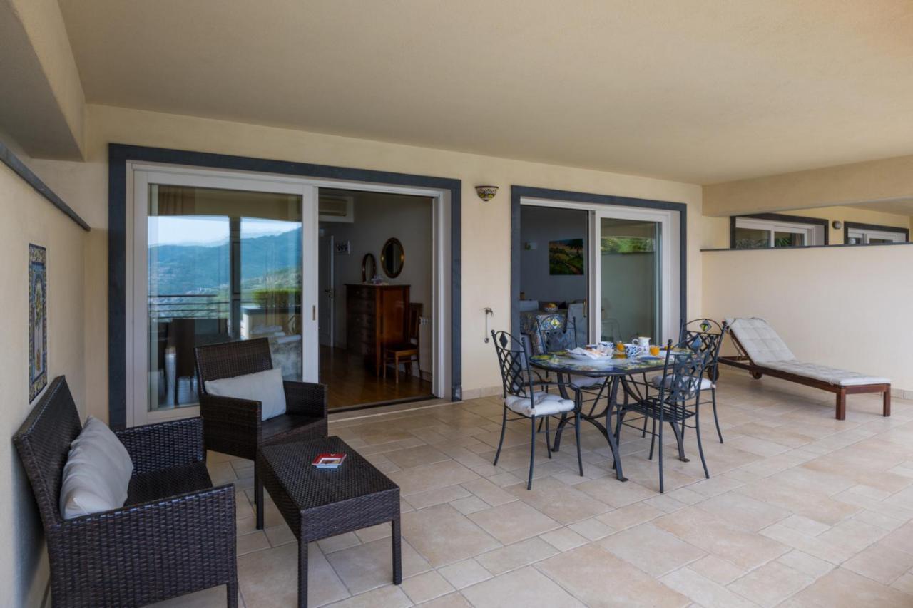 Taormina Lux & Elite Apartments - Taormina Holidays Exterior foto